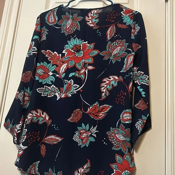Van Heusen floral blouse size S NWT - Picture 5 of 5